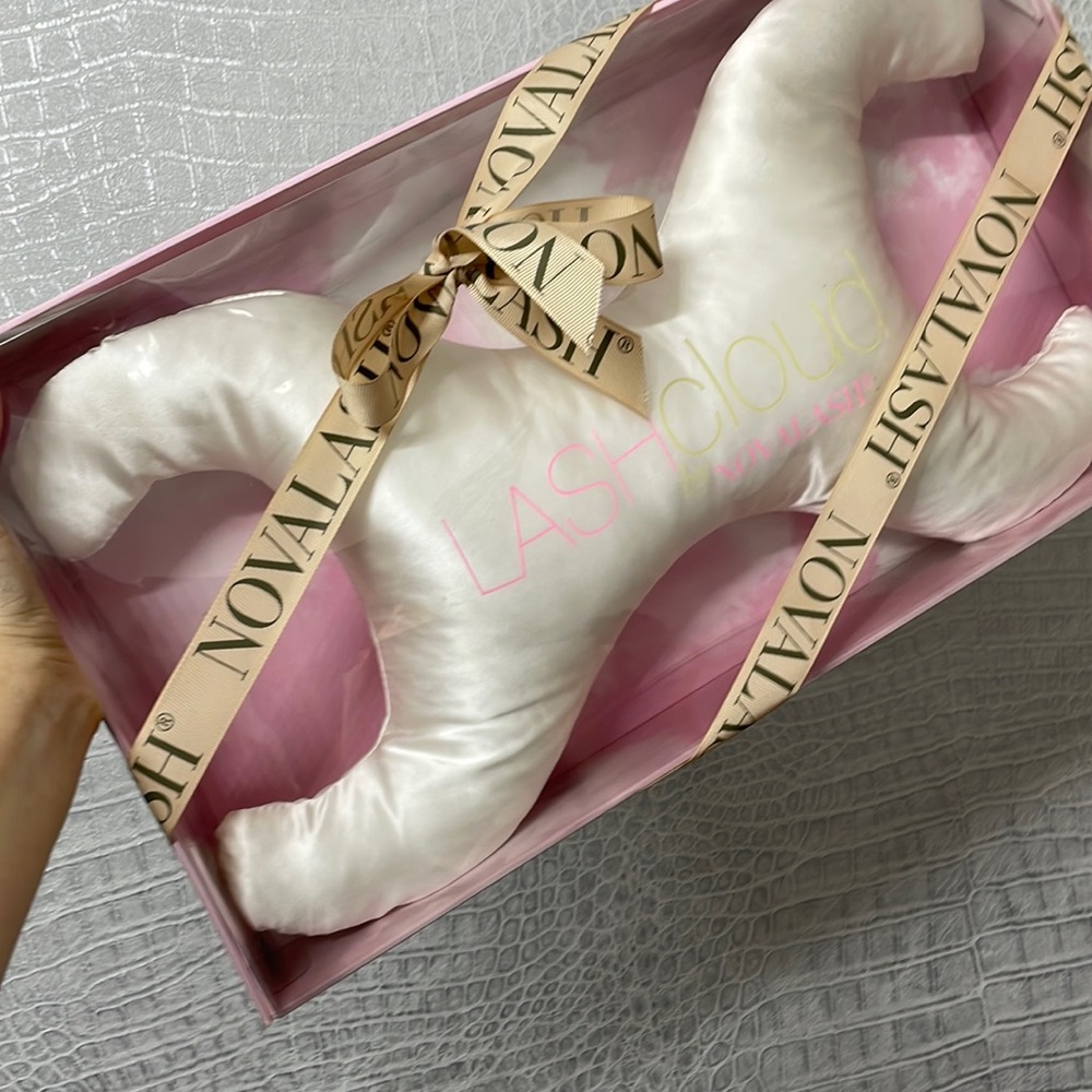 Nova lash Lash Cloud Lash Extension Pillow.